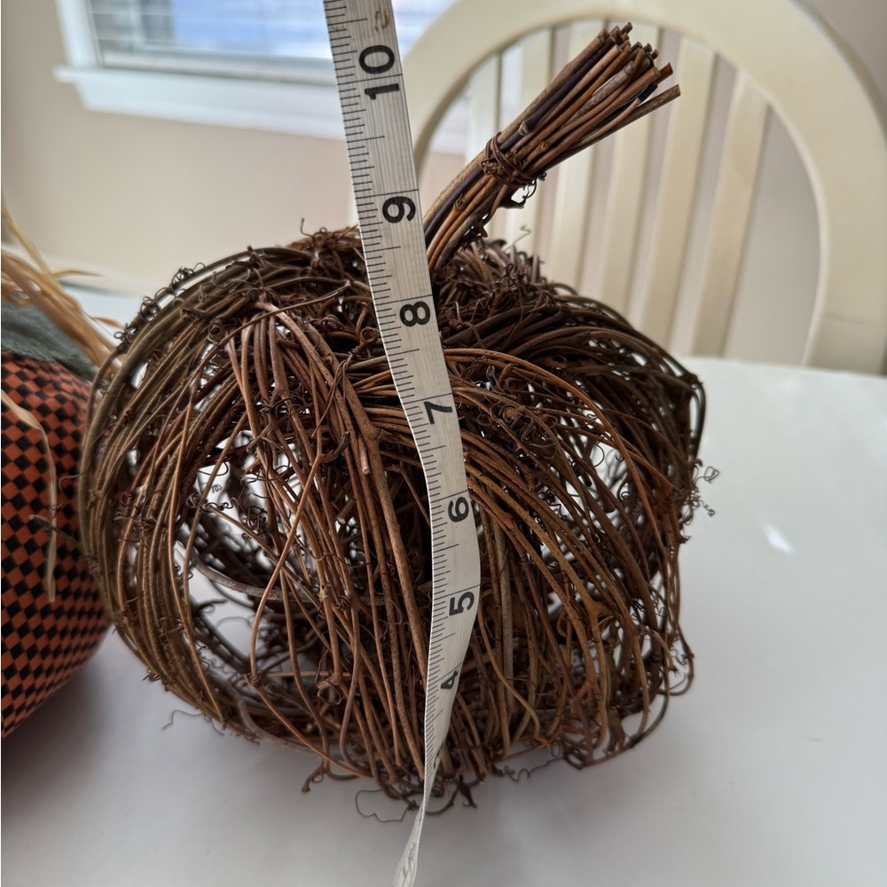 DECORATIVE SET OF TWO RUSTIC PUMPKINS, CHECKERED FABRIC STUFFED & TWIG PUMPKINS - Picture 10 of 10
